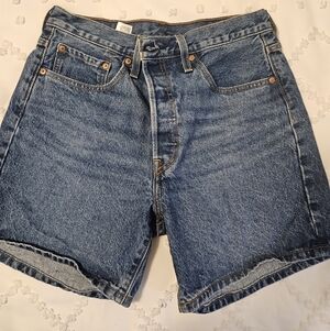 Levi's Women's 501 Mid Thigh Shorts